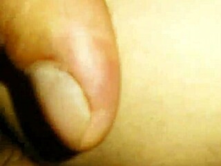 丝袜骚货每个洞粗暴撑开猛用