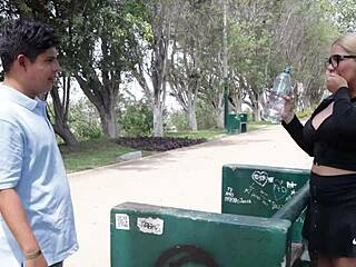 Venezuelan prostitute craves cum