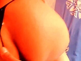 i see this lady who looks 18 with a beautiful vagina, she gets wet for me to masturbate her, oops