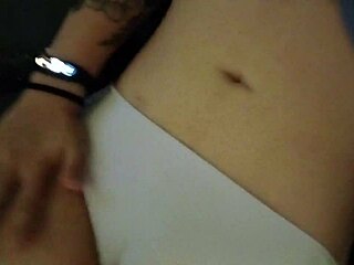 ARRECHA Y CON PERIODO!!