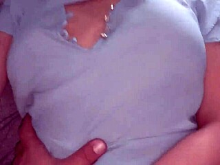 Amateur Latina Couple Has Passionate Sex on Friday