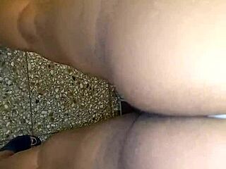 Esclava de culo caliente azotada y follada en sumisión atada