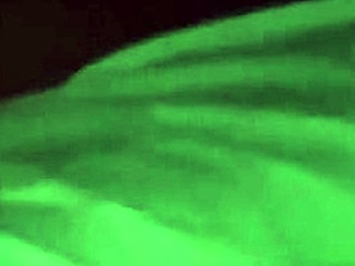 my girlfriend tries to make me cum with her big ass, moaning loudly in homemade fun