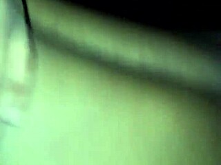 Mau denger aku clap memeknya kenceng banget?