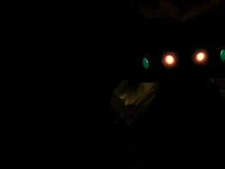 被附身的黛西准备好大鸡巴激烈乳交了吗？