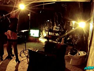 2 pollas 2 coños y un arnés en un calabozo, rough wet muff diving lick bent over doggystyle fucking orgy pussy natural tits