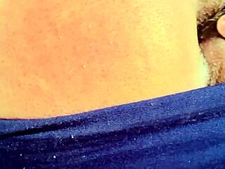 misslili takes dildo in big ass