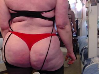 Watch as i shred my stockings fun and silly video watching the runs i make in my super large ridiculous pantyhose