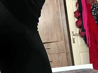 Teen 18+ explores anal themes in a neutral way