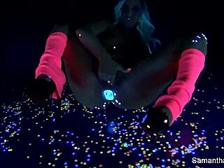 feeling aroused watching samantha saint masturbate