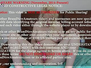 Remaja cantik berambut perang Annie Archer main faraj dicukur sebelum dibogel dalam