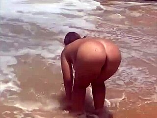 i got naked on the beach, flashing for everyone, wanna see?