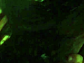 Mature White Cougar Gives BBC Gumjob To Kingdinglong