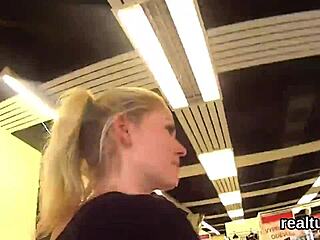 我在商场勾引捷克妹，然后POV操她