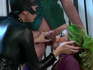 Katwoman prowls into prison for 3way! Monster cock action!