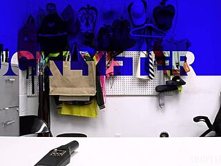 August Skye and Summer Col in reality check case with Jack Vegas! 😳