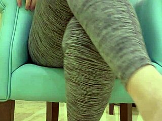 Teen babe in leggings teases her sugar daddy during photoshoot