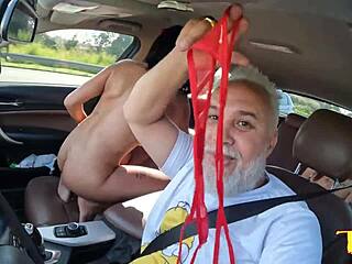 she arrived from porto alegre wanting to start in porn and begins with a nude ride through the city - mel silva