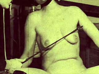 Můj Tajný Život odhaluje vintage lesbickou bondage! 🖤