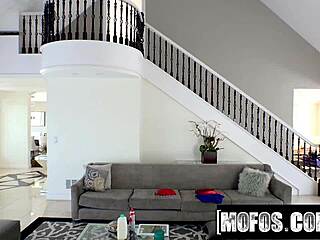 mofos alexa grace gets caught by pervs on patrol for anal and blowjob