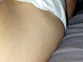 Hujung minggu gembira di rumah ibu dengan fun rumah panas, kamu masuk?