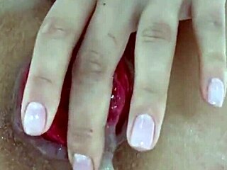 Zniszczony prolaps analny z bliska