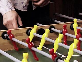 饥渴金发熟女，穿环小穴被猛操