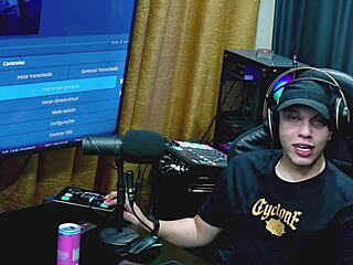 ruan mostrou o pau pra renatinha mello ela adorou o pau e as bolas dele ser� que eles se pegaram - podcast p�pum no barraco