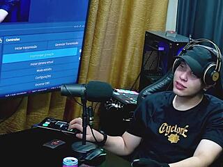 ruan mostrou o pau pra renatinha mello ela adorou o pau e as bolas dele ser� que eles se pegaram - podcast p�pum no barraco