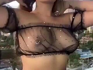 Latina Isa Gordita Engages In Web Chat Showcasing Venezuelan And Colombian Culture