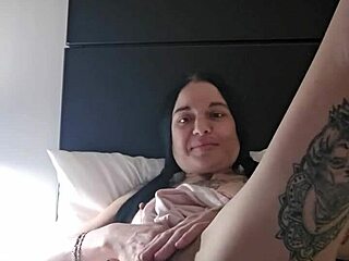 emy angel touche et frotte jouet