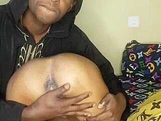 ebony can't resist this.