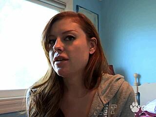 Aaliyah Love and Sovereign Syre play with butt plugs 😏