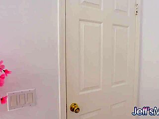 Amber Kush's Hairy Pussy Stuffed Despite Her Size