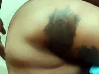 Johannesburg Whore's Exposed Clit