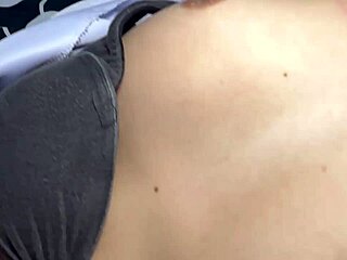 estudiante follada por vecino para ayudarla con estudios 😏