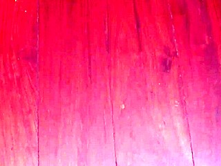 I watch novinha gravida sit on dick and fill her pussy.