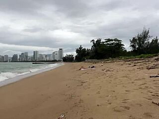 Babe asks to cum on her tits during public beach cock flashing