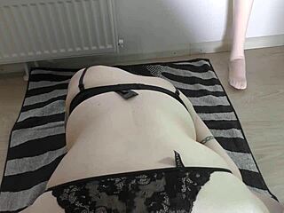 Mature Kinky Couple Likes Fuckmachine Toys Pissing On Man