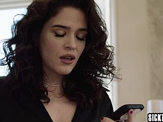 Latina Victoria Voxxx called troubleshooter and guy fucked her tight pussy hard