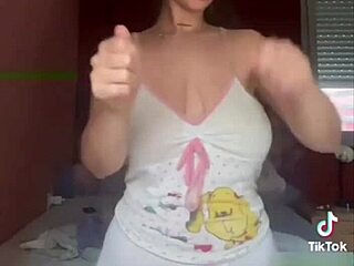 Morena Tetas Grandes Naturales La Veras Y Te Correras Del Placer