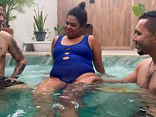 Seducing unknown girl for hard fuck with friend 😈