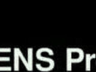 Emily White iubește distrugerea anală?