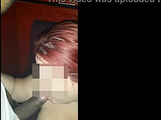 Arrastei a ruivinha pra cabine de uma casa de swing