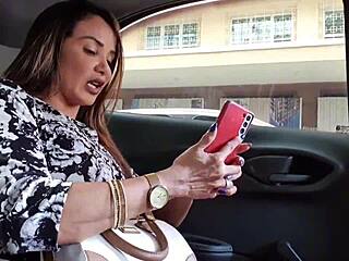 uber ride turns into anal blowjob and assfucking fun