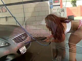 Savannah, the carwash hottie from Wankz, provides a full service blowjob and rough sex