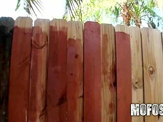 Teen 18+ Getting Intense Reward From Boyfriend With Cock Sucking And Outdoor Sex