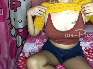 Stolen Video Of Naked Asian Girlfriend Exposed