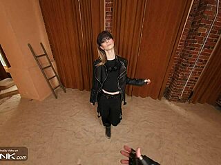 i suck that skinny blonde furiosa in vr cosplay