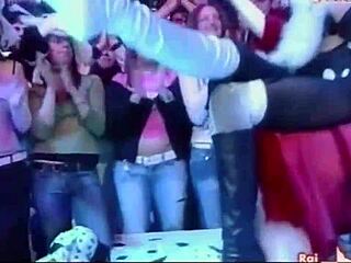 giorgia palmas sexy dance cdlive 😍